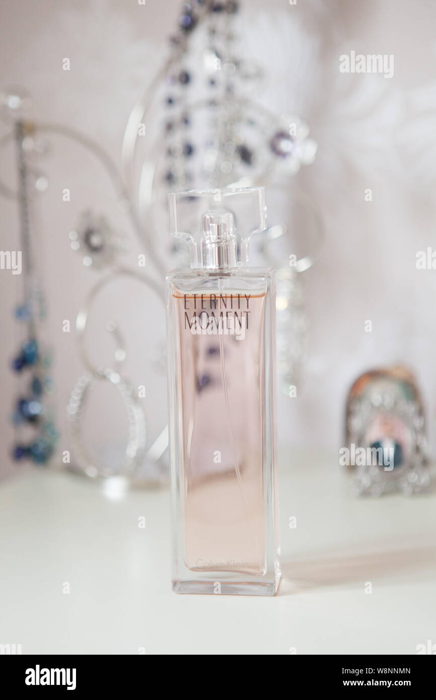 Calvin Klein Eternity Moment