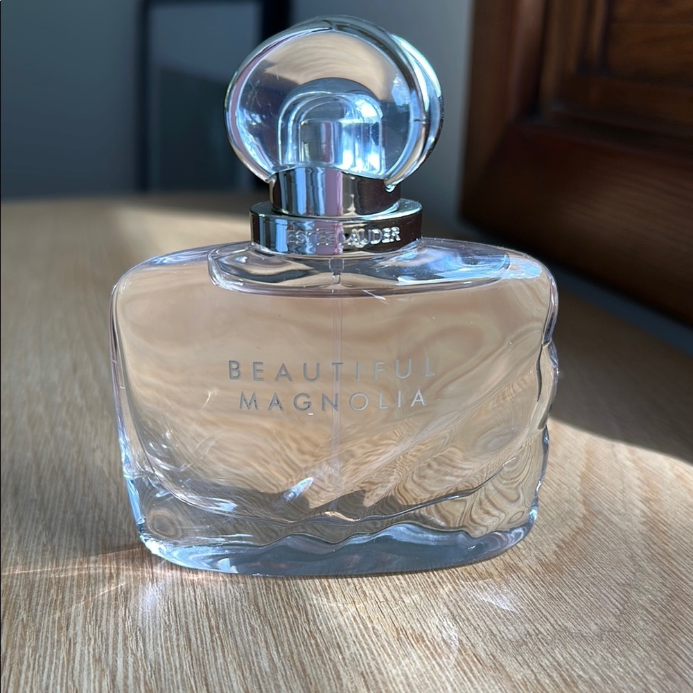 Estee Lauder Beautiful Magnolia