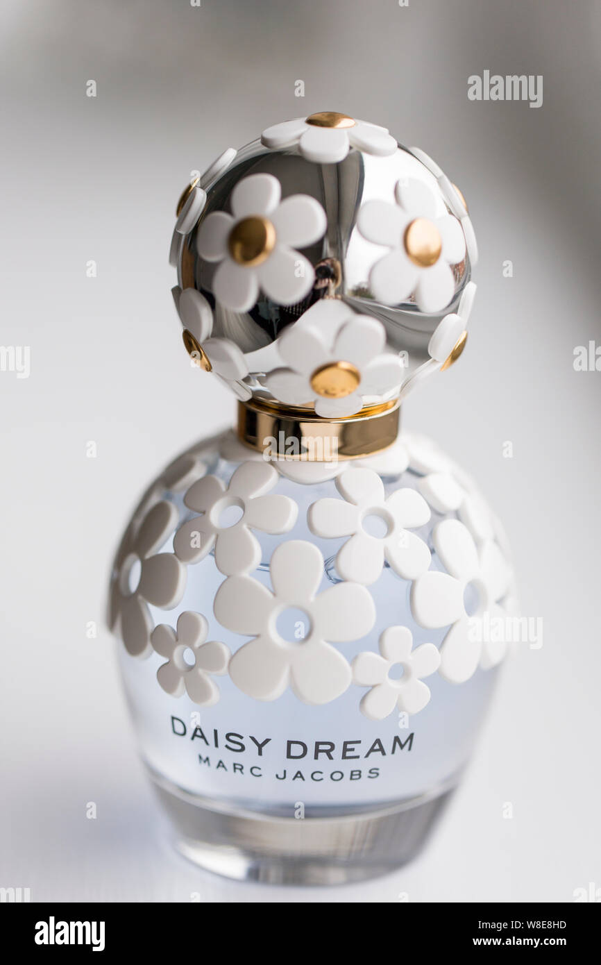 Marc Jacobs Daisy
