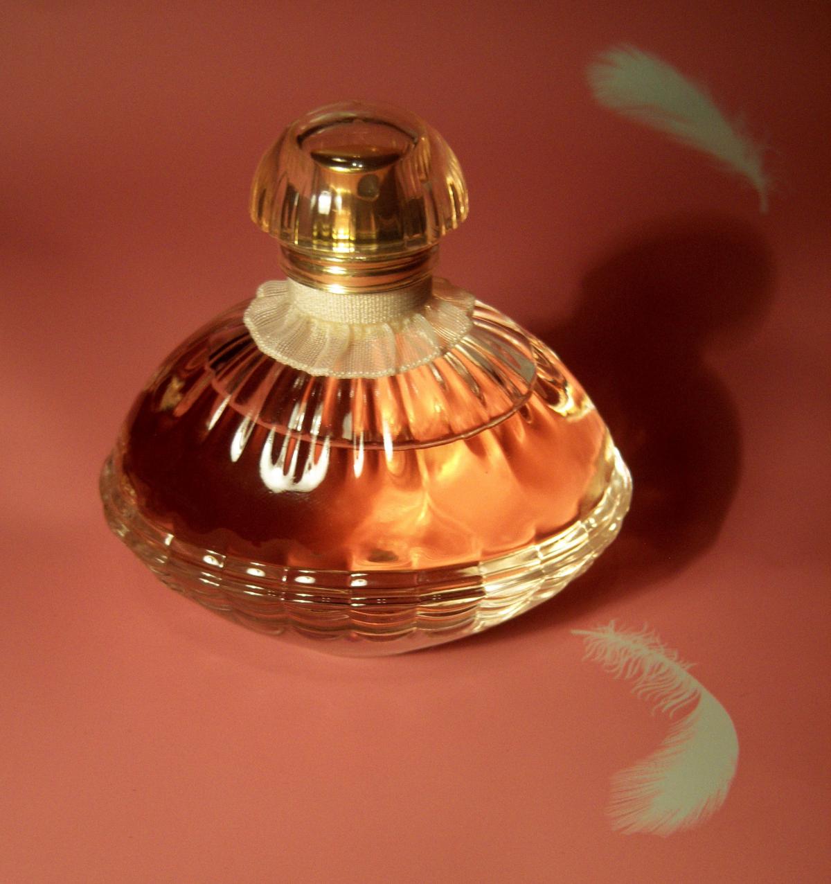 Oriflame Pretty Swan
