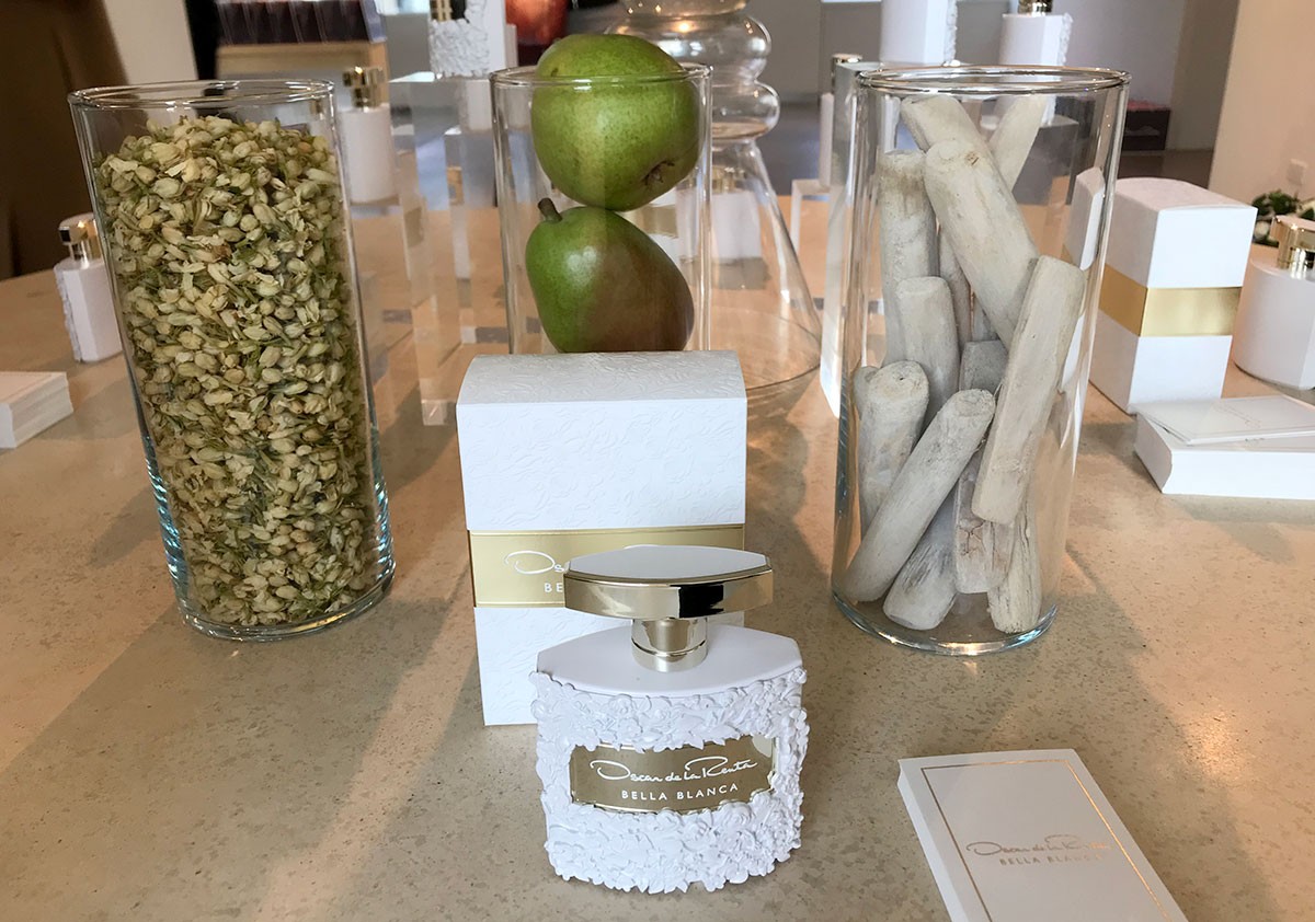 Oscar De La Renta Bella Blanca