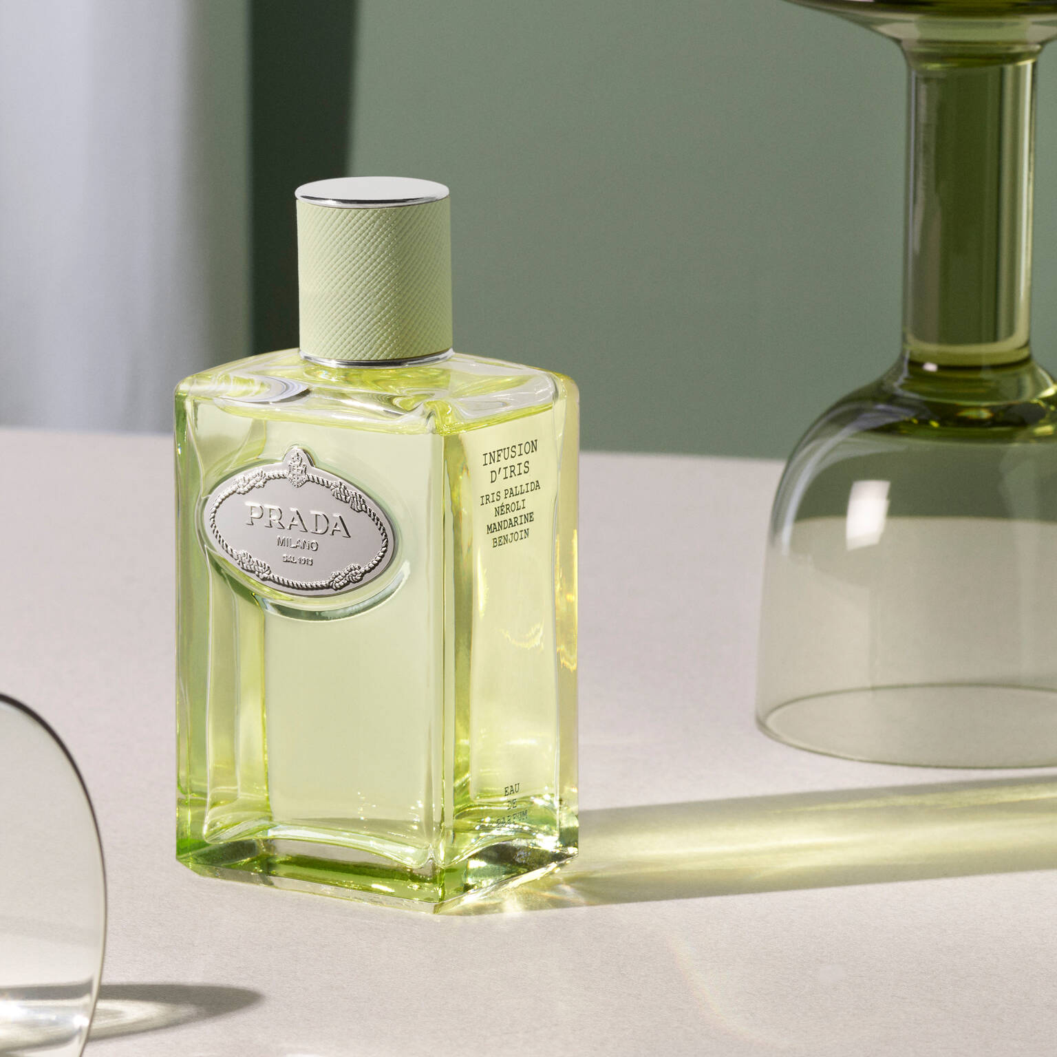 Prada Infusion D Iris perfume